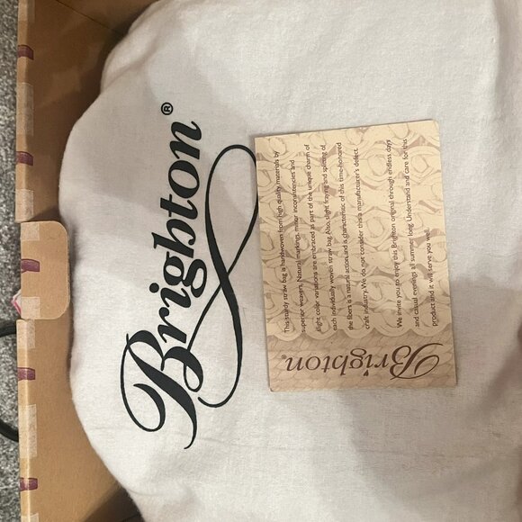 New in Box Brighton "Wendy" purse - Picture 4 of 6